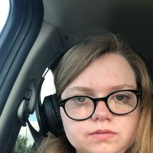 Meet your Posher, Mikaela